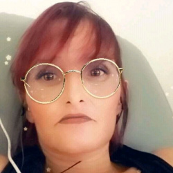 Andreia Oscarita Serra de Almeida