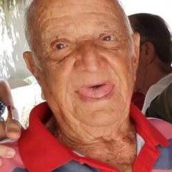 Clessio Magalhães da Silva Rosa